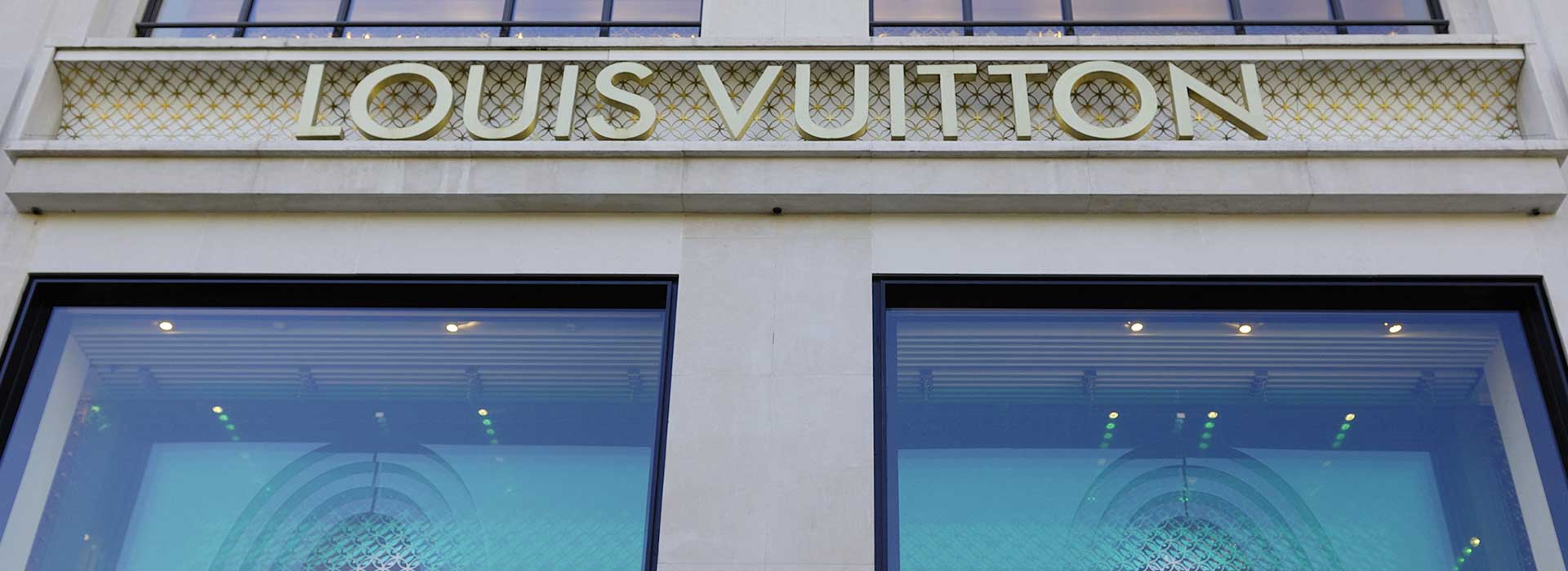 ECOPIC, fabriquant et spécialiste des solutions anti-oiseaux - Louis Vuitton